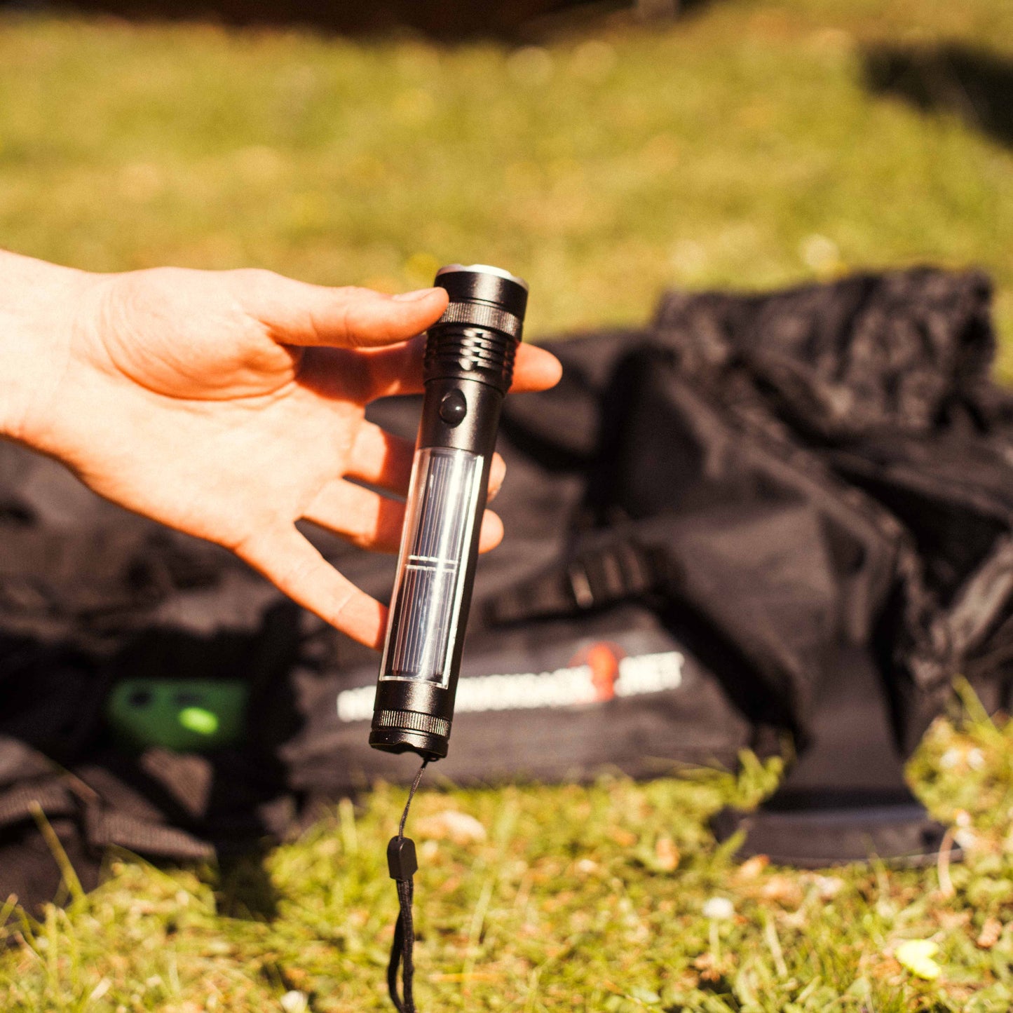 Premium solar lamp 600 lumens - Lights up by charging the sun - Solar powered